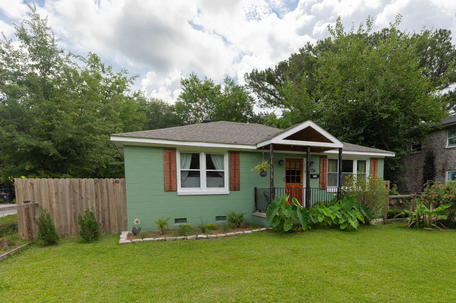 Property image 1 at 716 White Oak Drive, Charleston, SC 29407