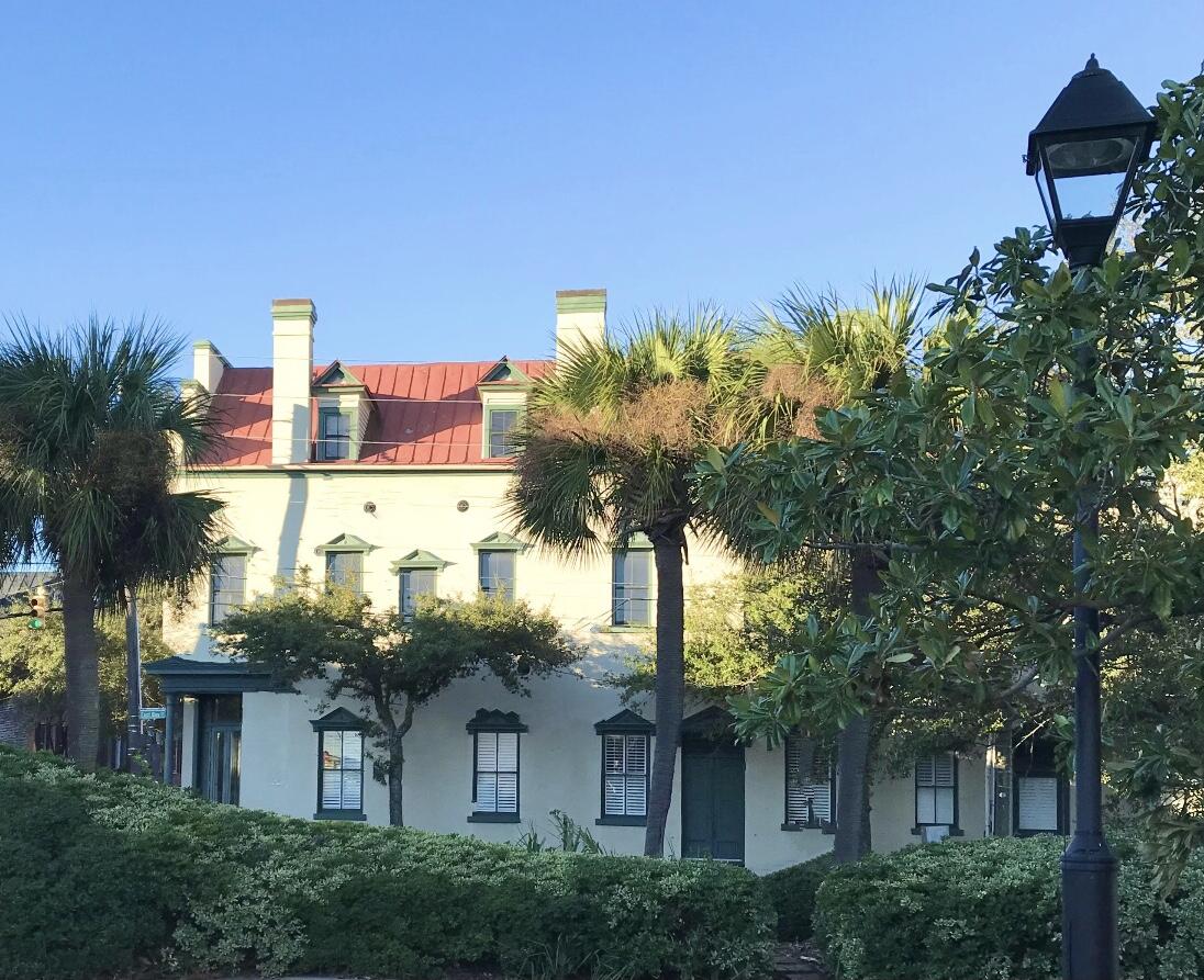 Property image 1 at 28 Hasell Street B, Charleston, SC 29401