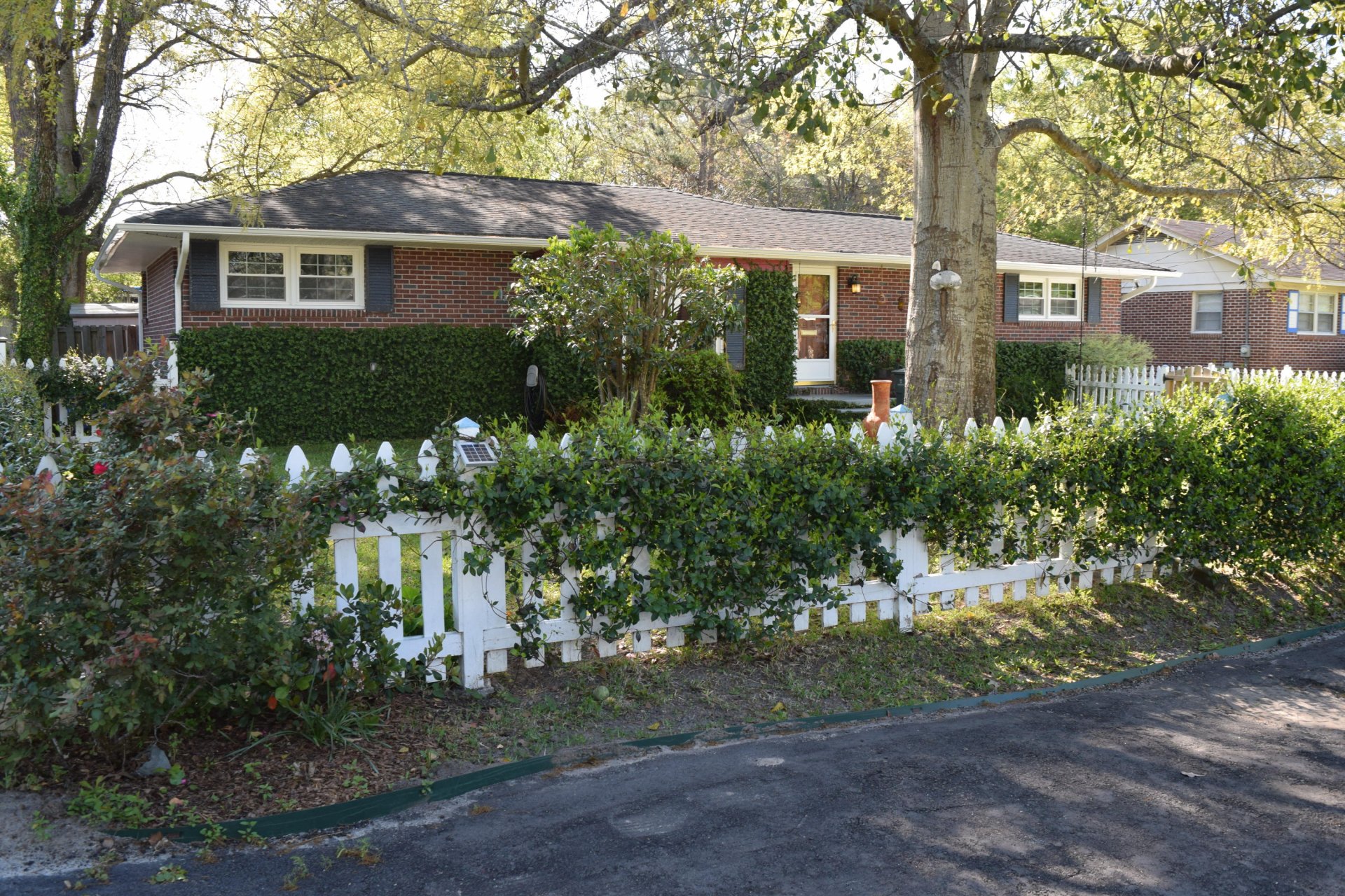 Property image 1 at 721 Longfellow Road, Charleston, SC 29407