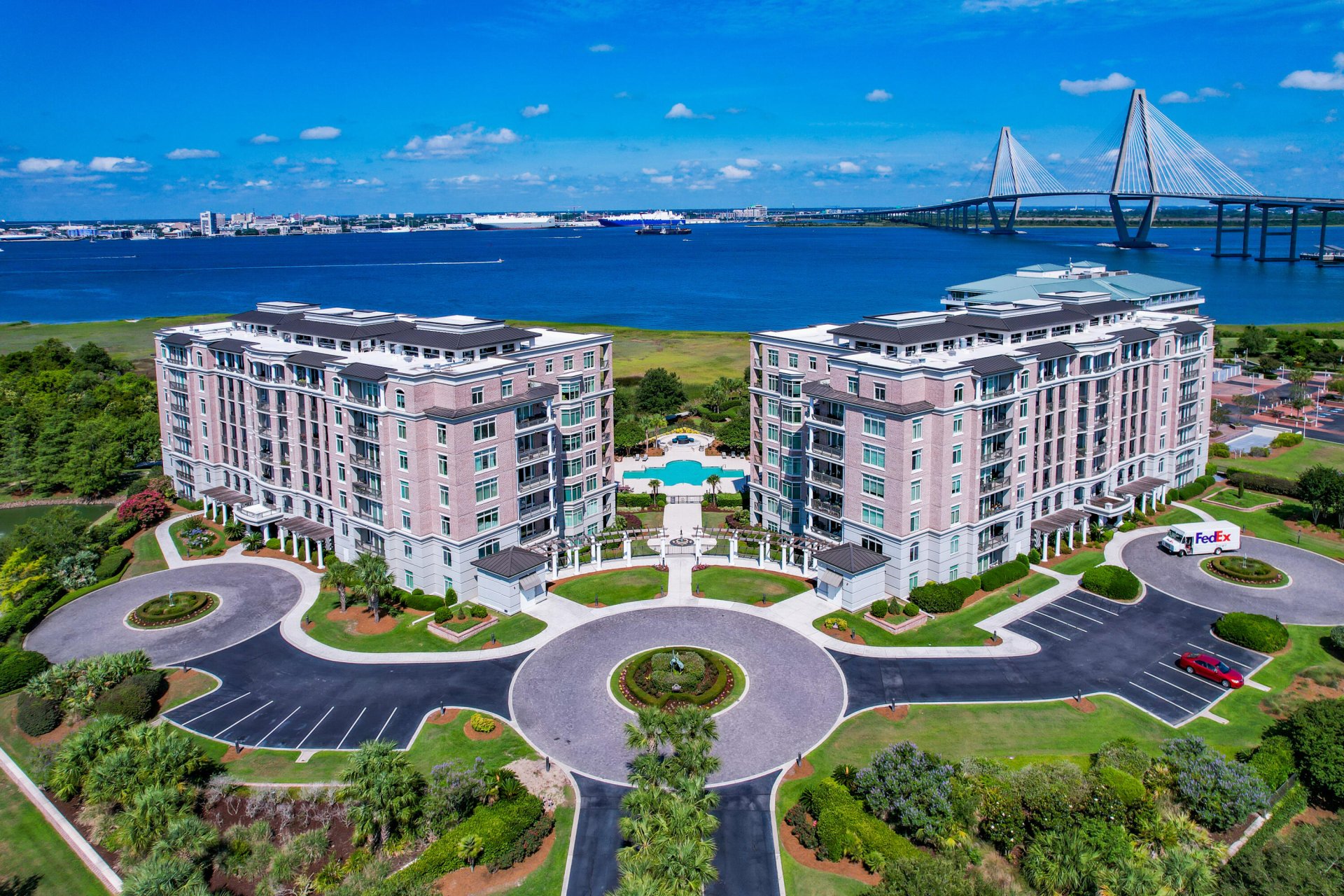 Property at 221 S Plaza Ct 107, Mount Pleasant, SC 29464