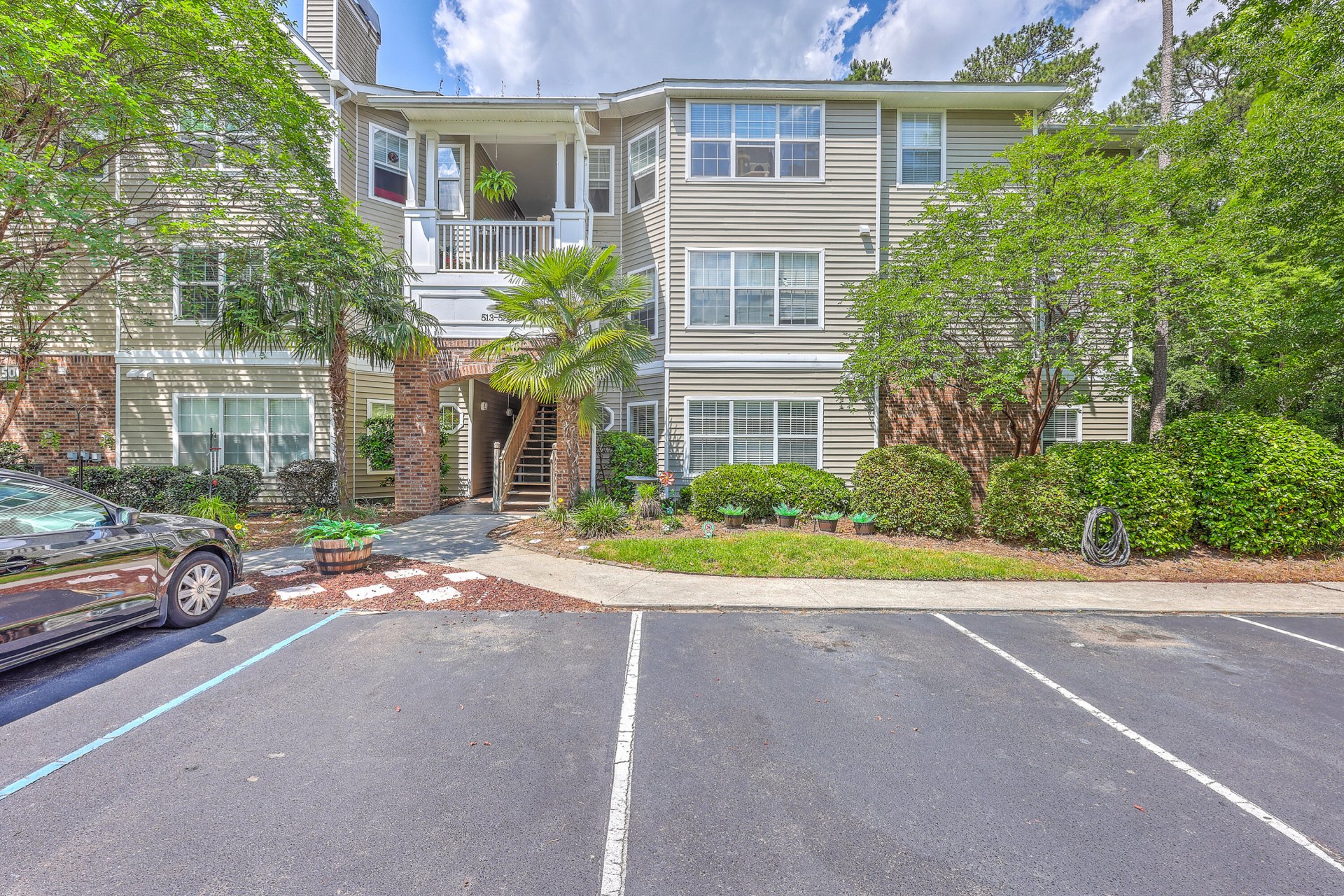 Midland Terrace, Summerville community