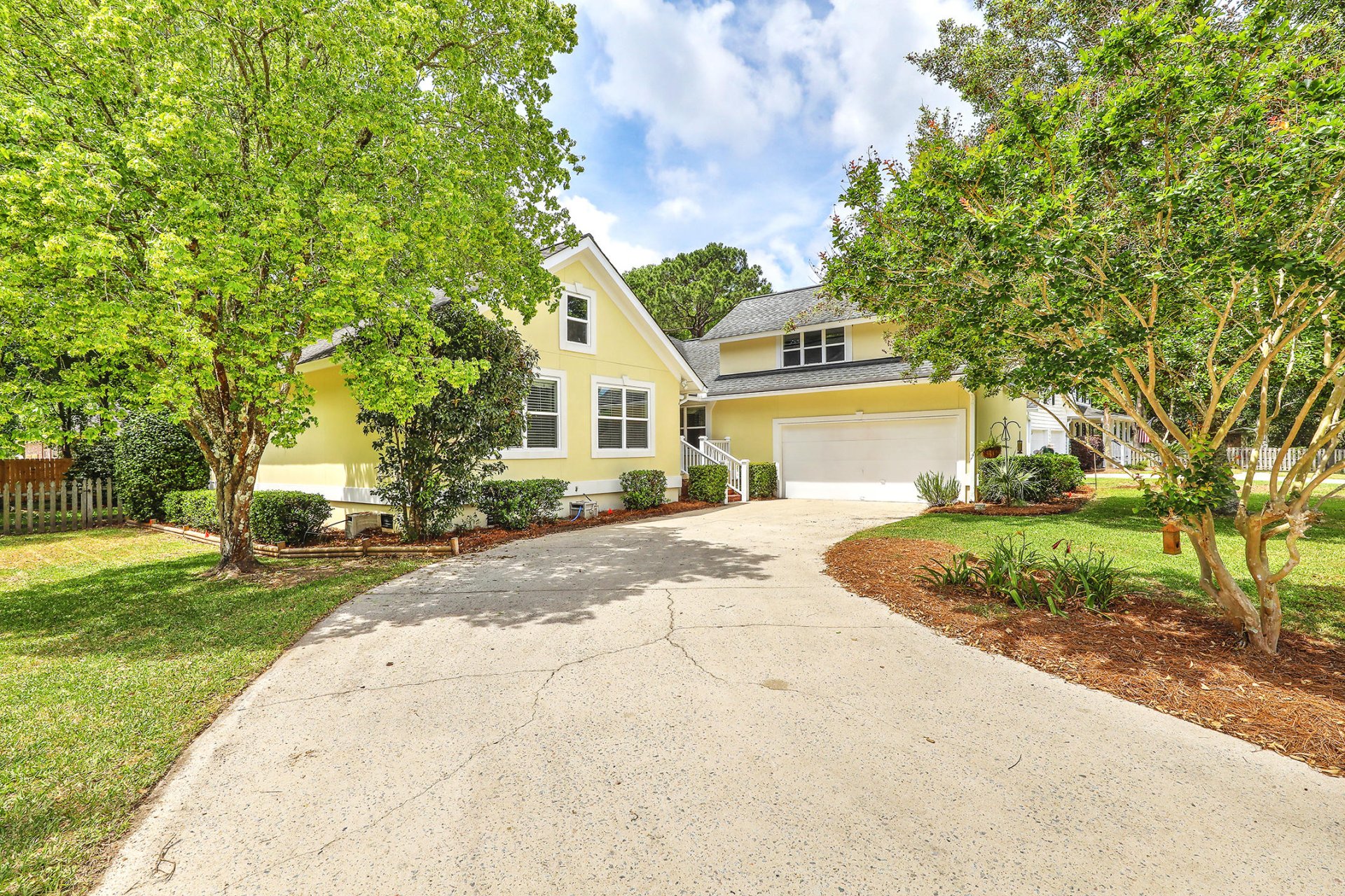 Property image 1 at 951 Carmel Drive, Charleston, SC 29412