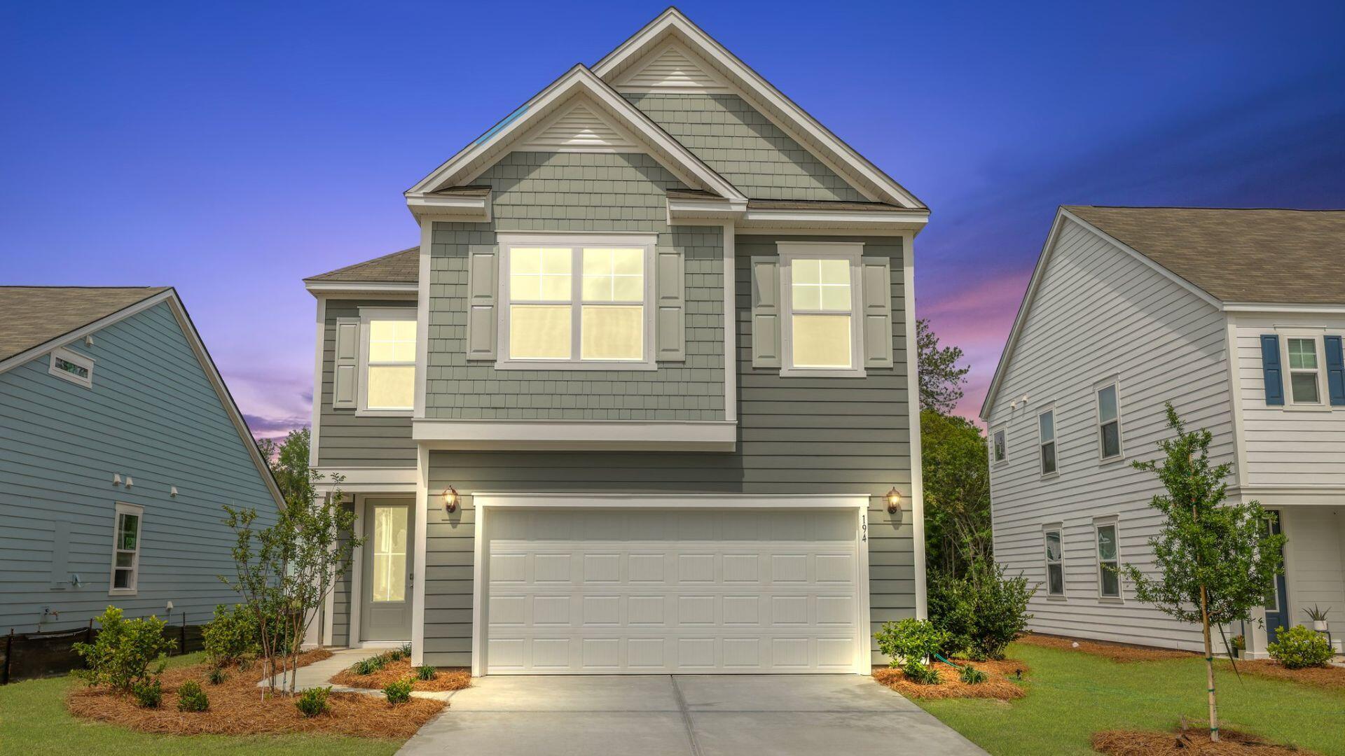 Property at 194 E Pinckney Street, Summerville, SC 29485