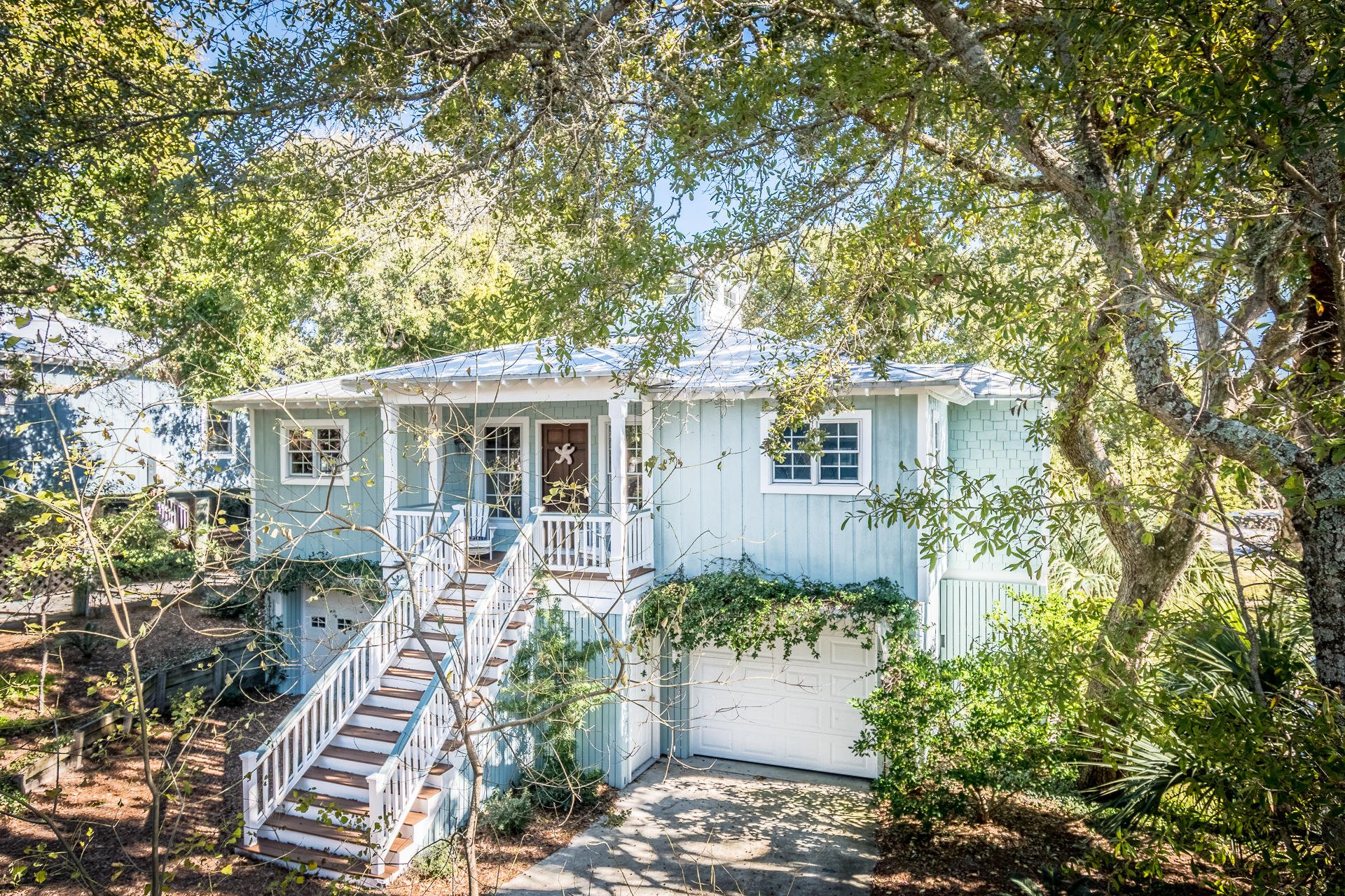 Property image 1 at 16 Sandcrab Court, Isle of Palms, SC 29451