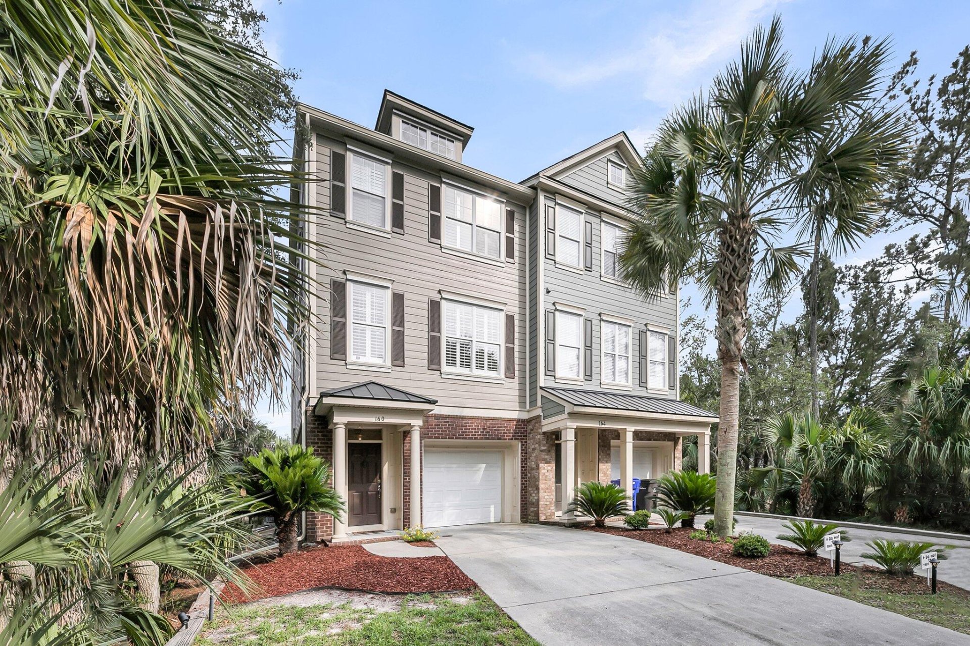 Property image 1 at 160 Palm Cove Way, Mount Pleasant, SC 29466