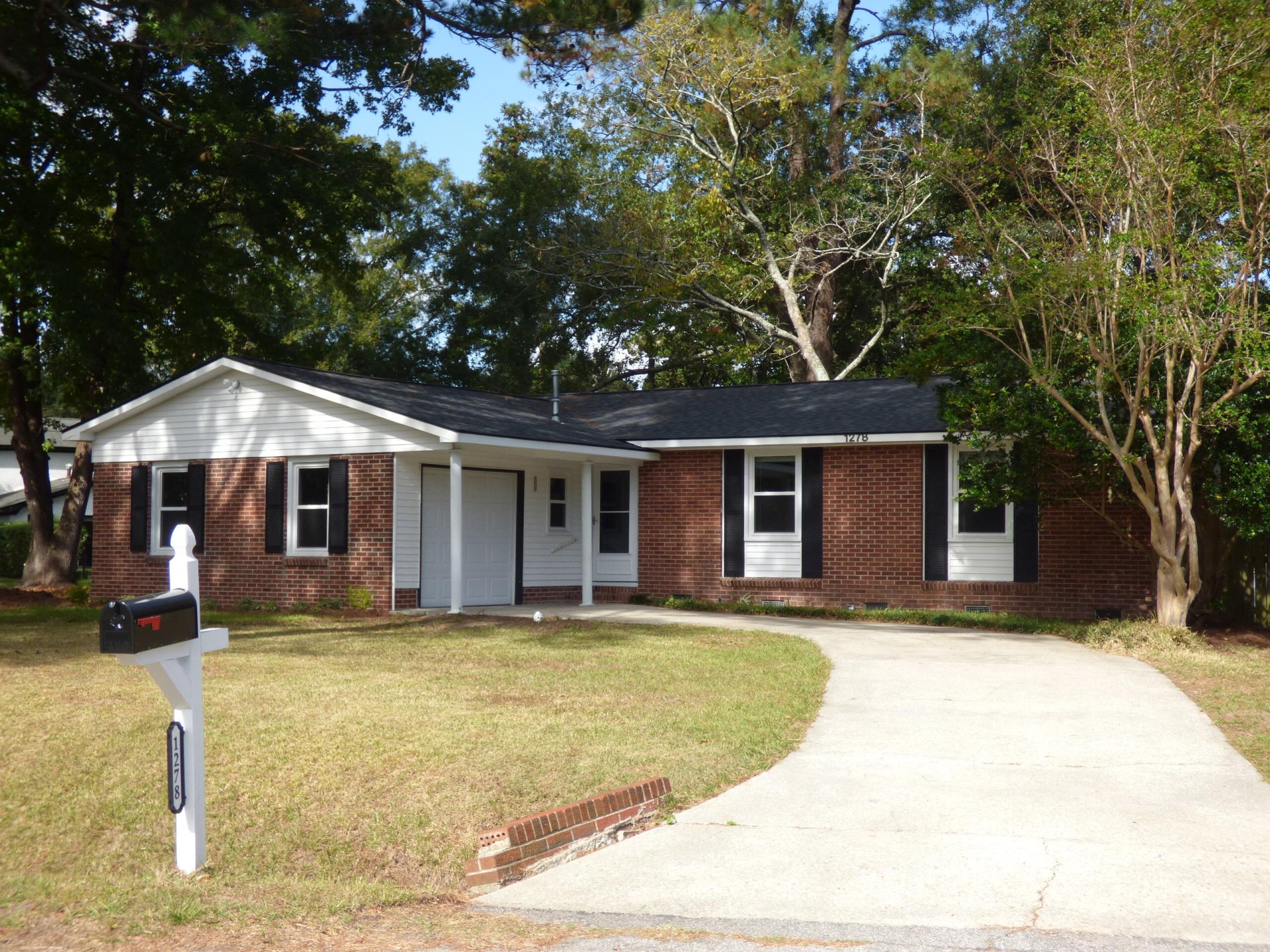 Property at 1278 S Lenevar Drive, Charleston, SC 29407