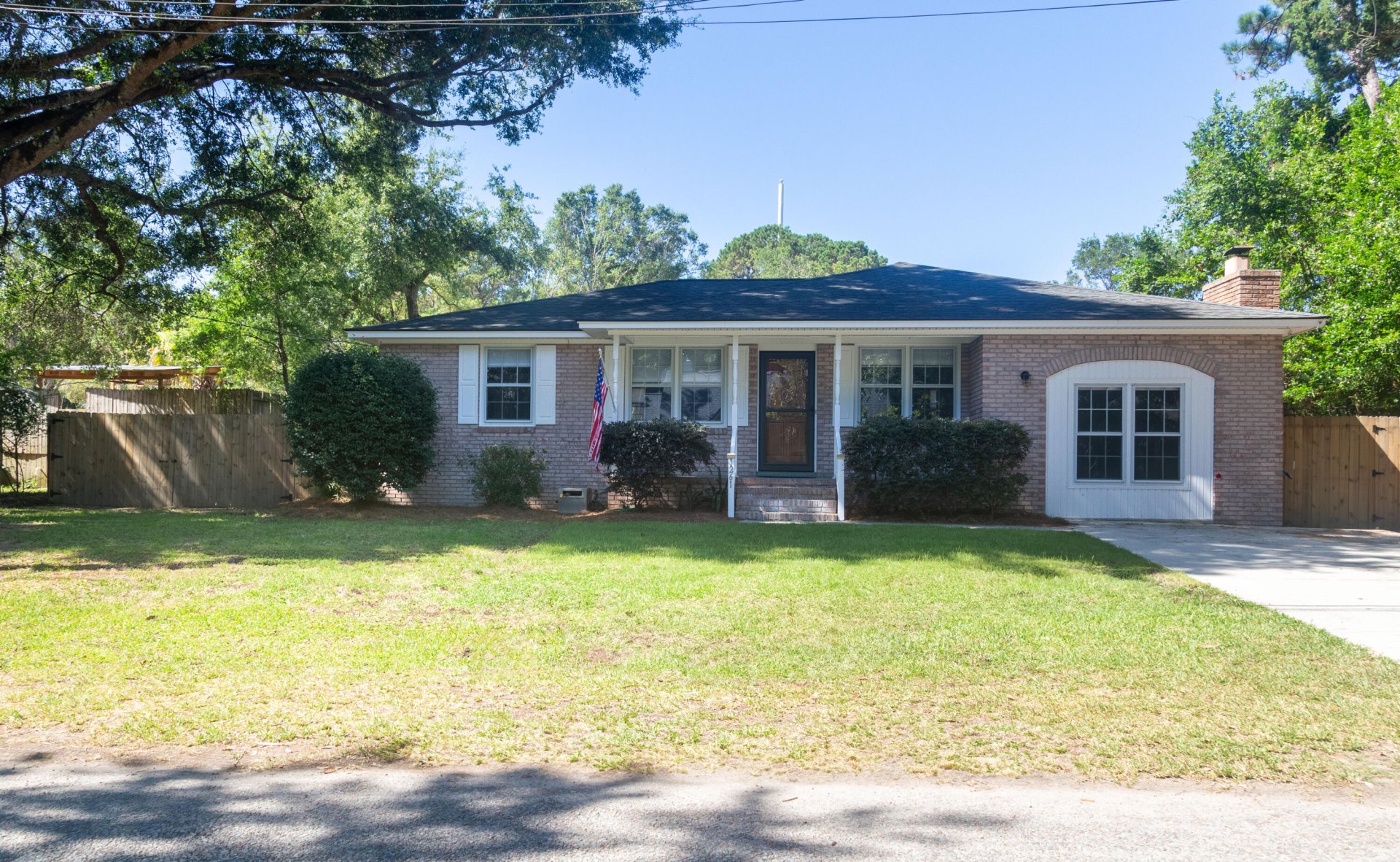 Property at 1261 Hampshire Road, Charleston, SC 29412