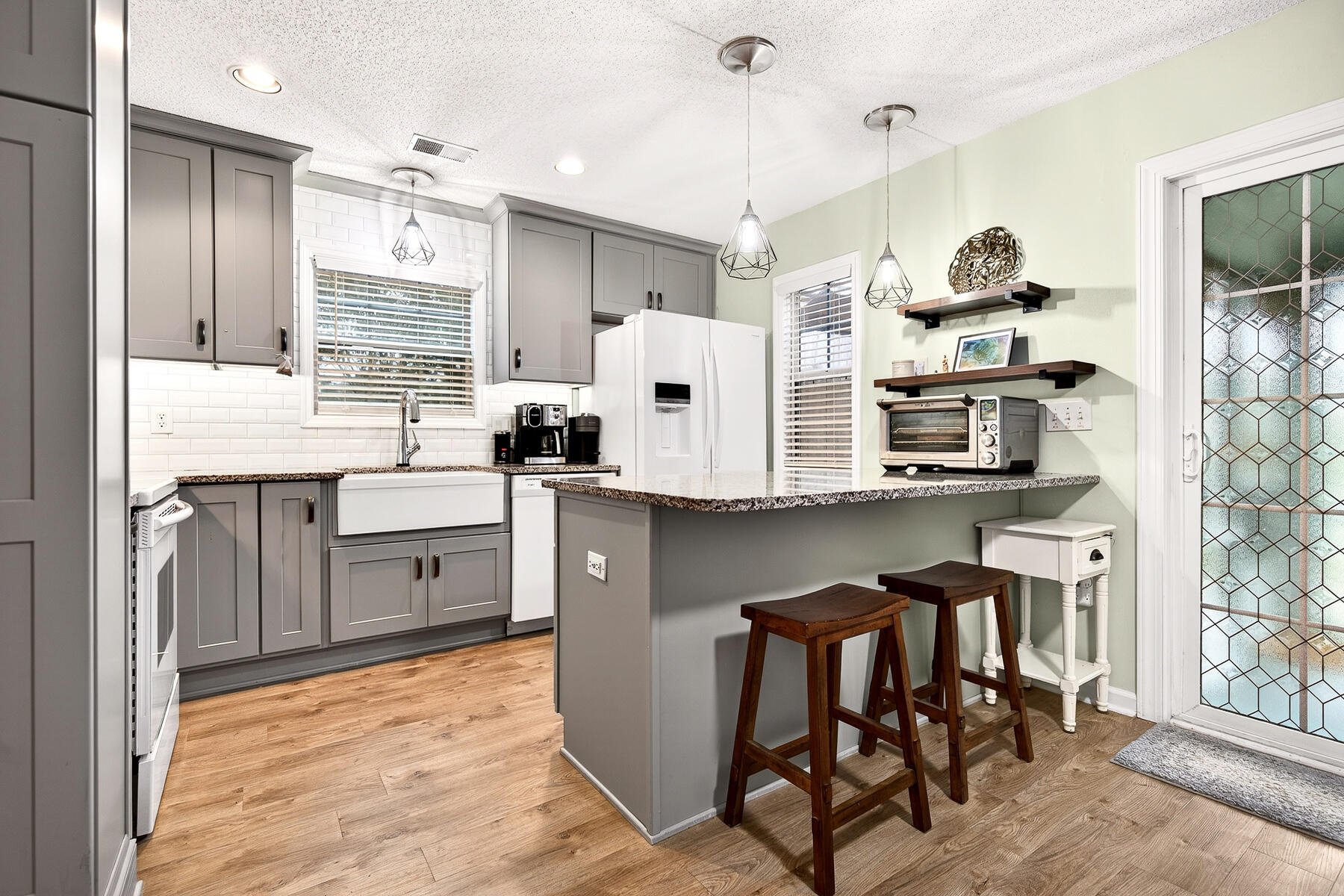 300 Yellow Hawthorn Circle