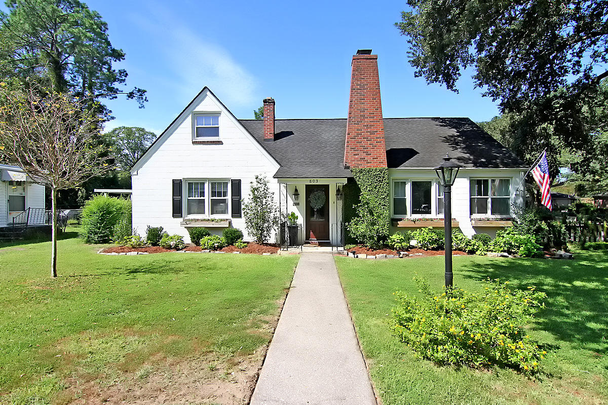 Property image 1 at 803 W Madison Avenue, Charleston, SC 29412