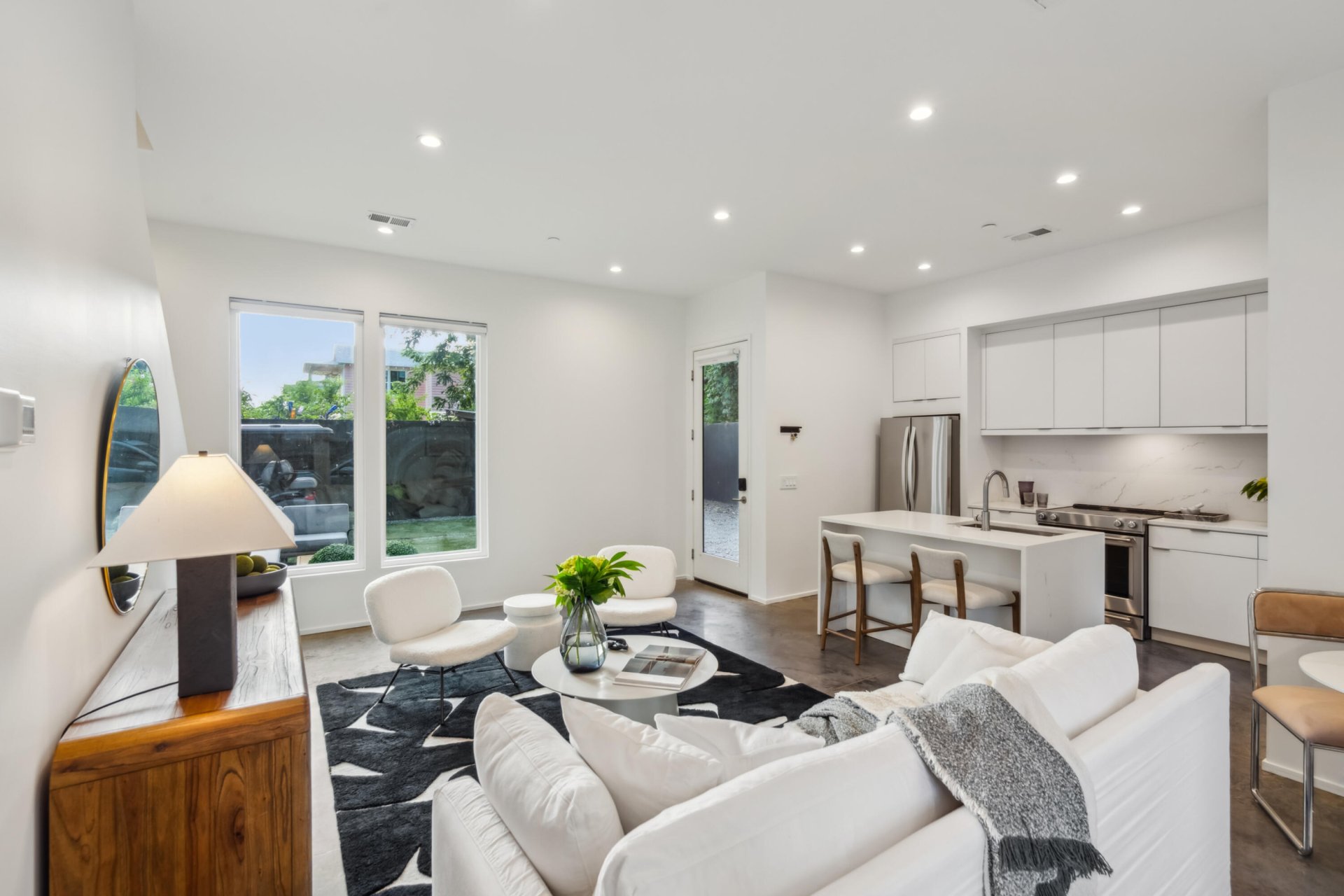 Property image 1 at 786 Rutledge Avenue C, Charleston, SC 29403