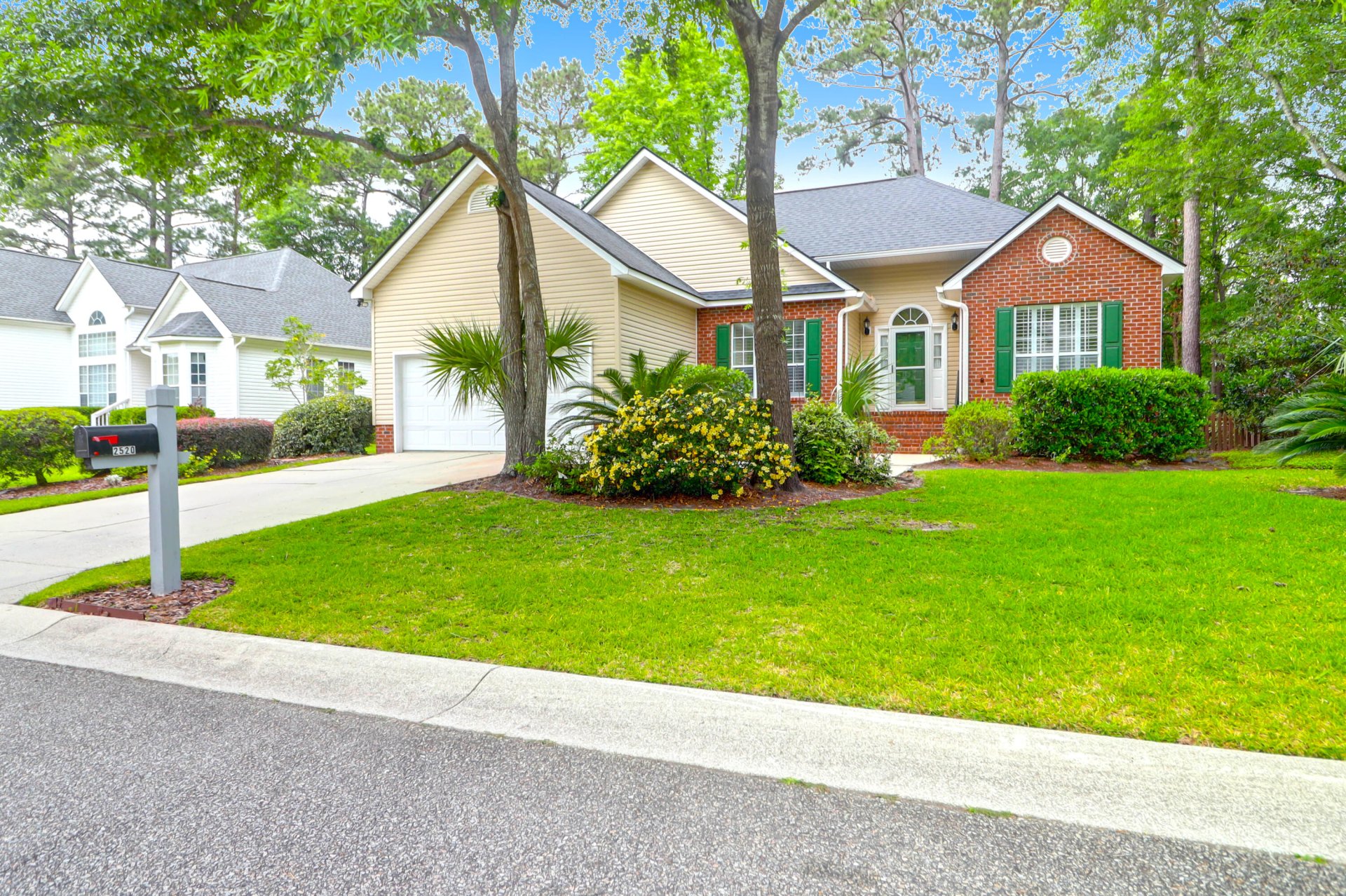 Property image 1 at 2520 Woodstream Road, Mount Pleasant, SC 29466