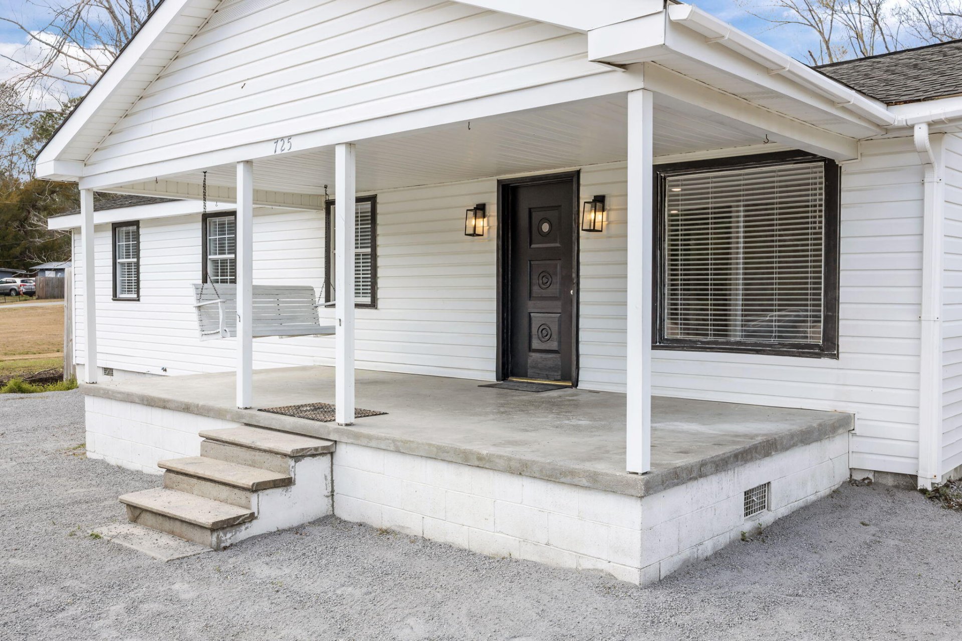 725 S Live Oak Drive