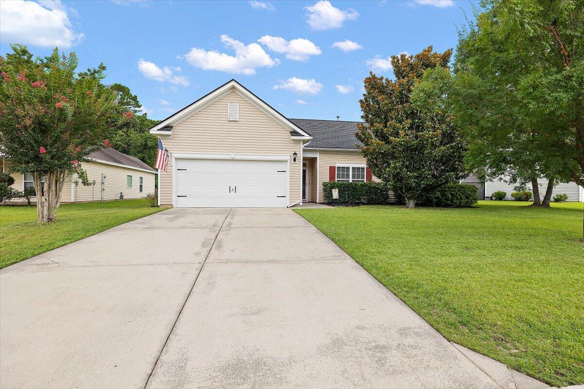 Property image 1 at 7481 Hawks Circle, Hanahan, SC 29410