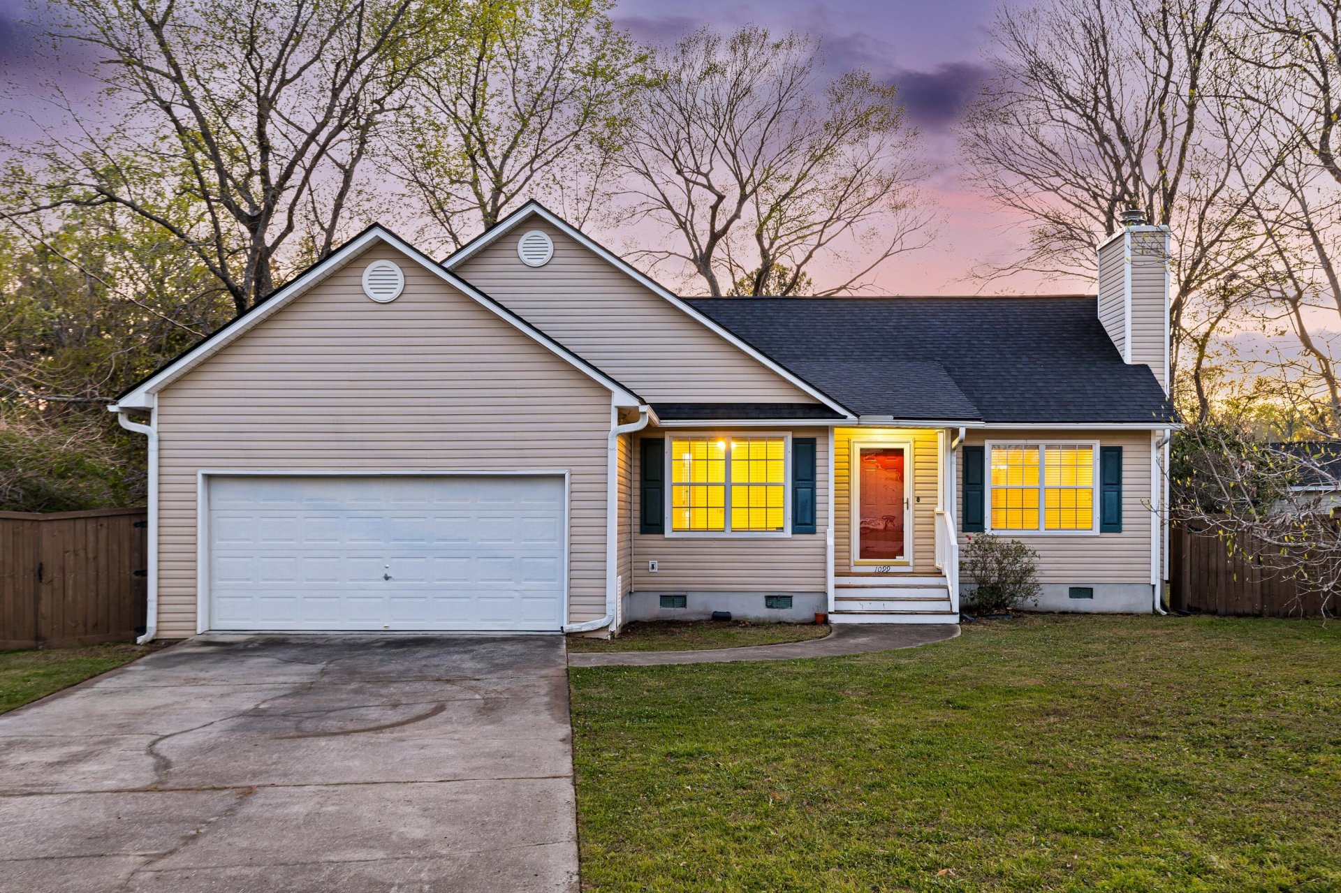 Farmington, Charleston community