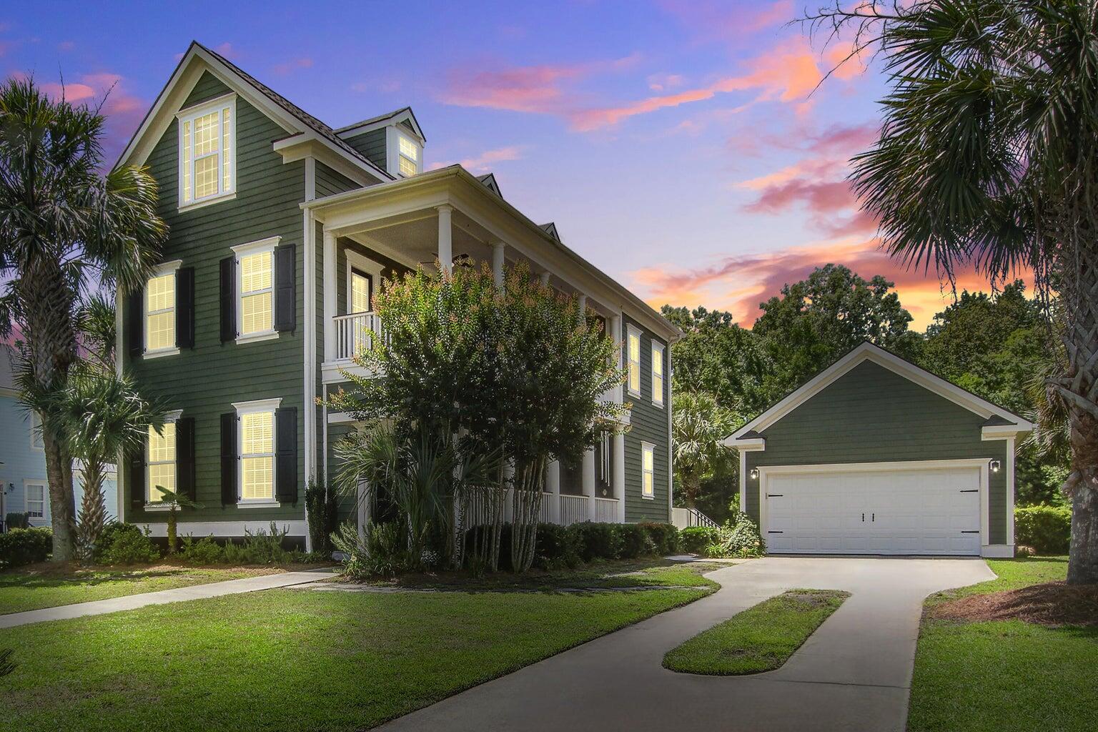 Legend Oaks Plantation, Summerville community