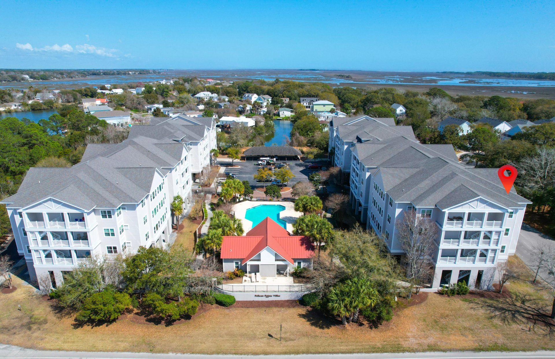 Pelican Pointe Villas, Charleston community