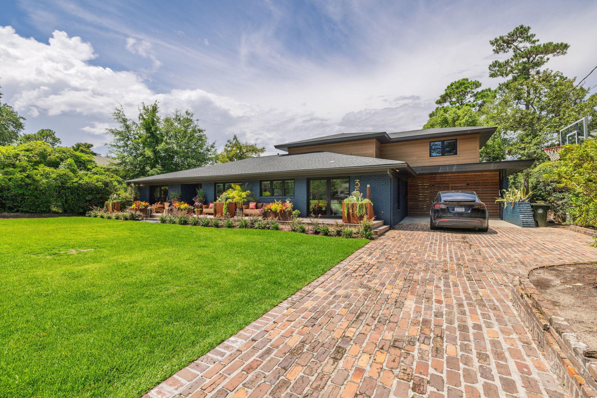 Property image 1 at 351 Confederate Circle, Charleston, SC 29407