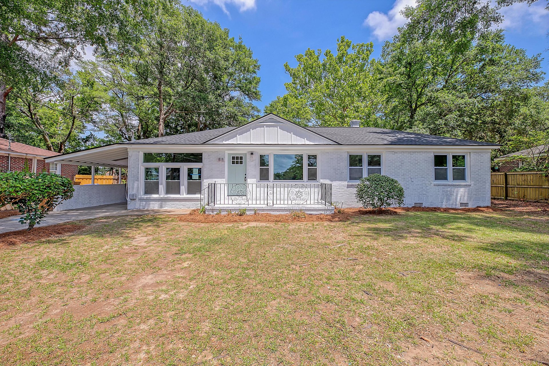 Property image 1 at 818 W Madison Avenue, Charleston, SC 29412