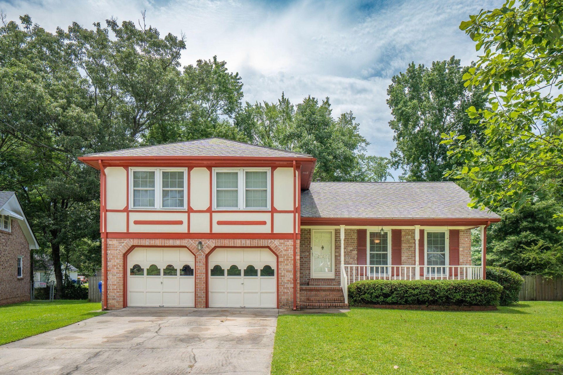 Property image 1 at 2425 Vistavia Road, North Charleston, SC 29406