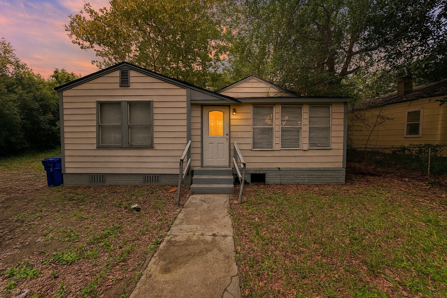 Property image 1 at 2390 Cambridge Avenue, North Charleston, SC 29405