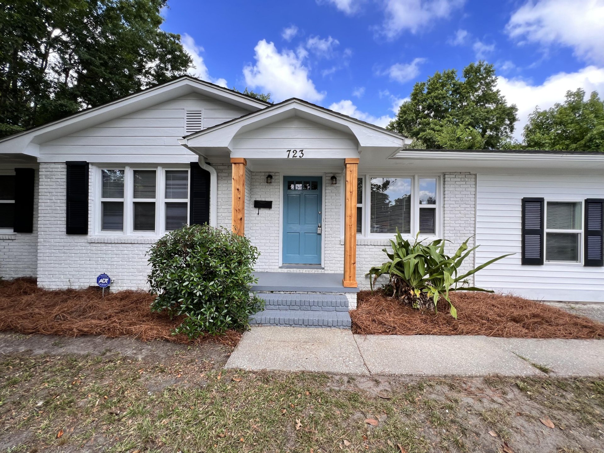 Property image 1 at 723 Magnolia Road, Charleston, SC 29407