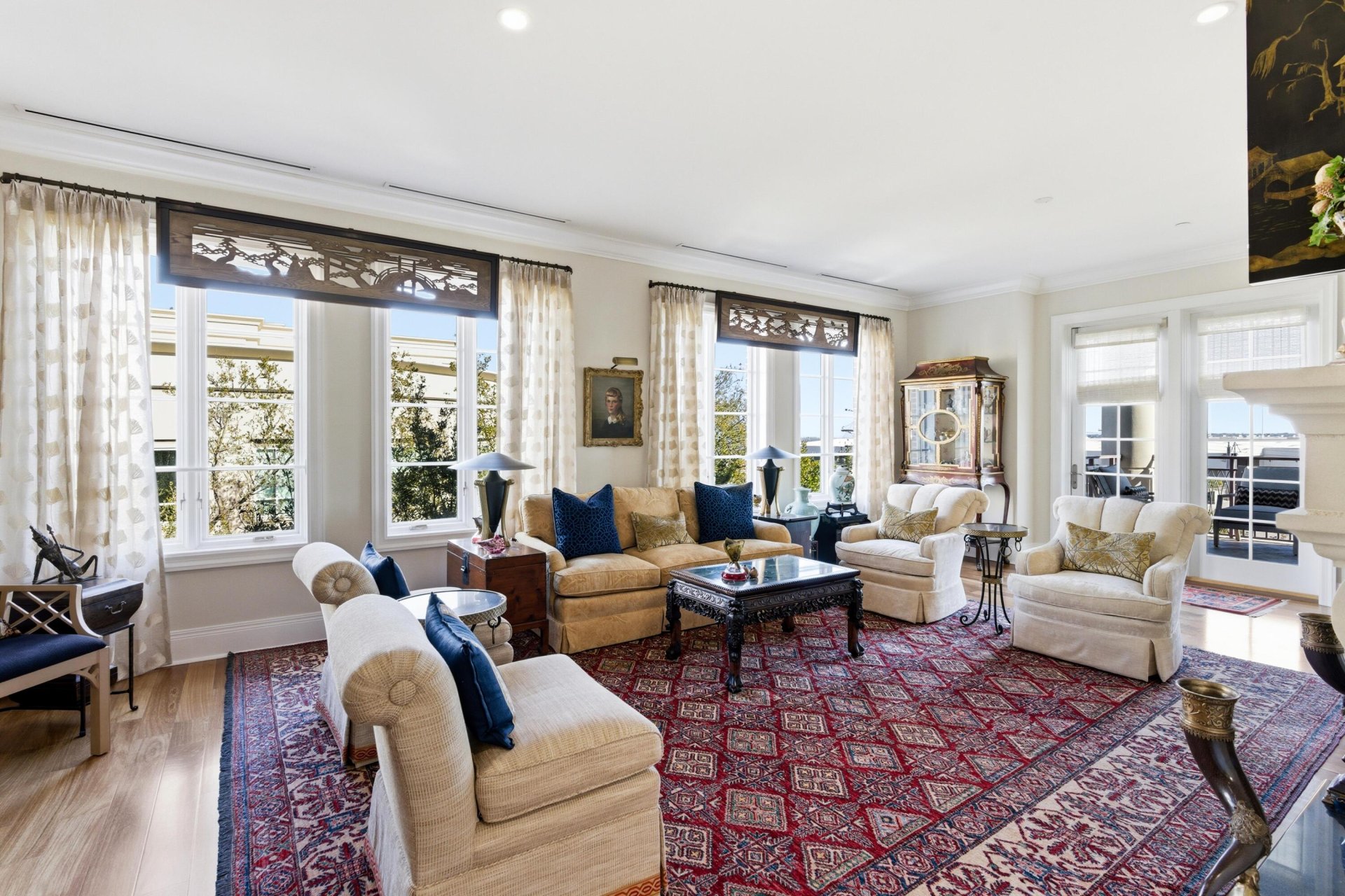 2 Laurens Street 3 E