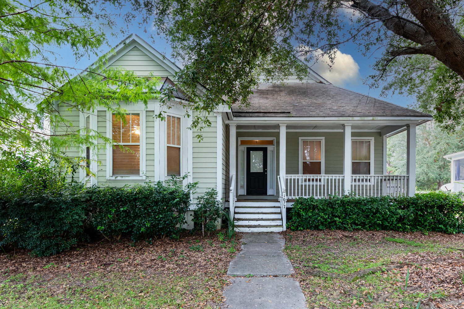Property image 1 at 1077 Barfield Street, Charleston, SC 29492