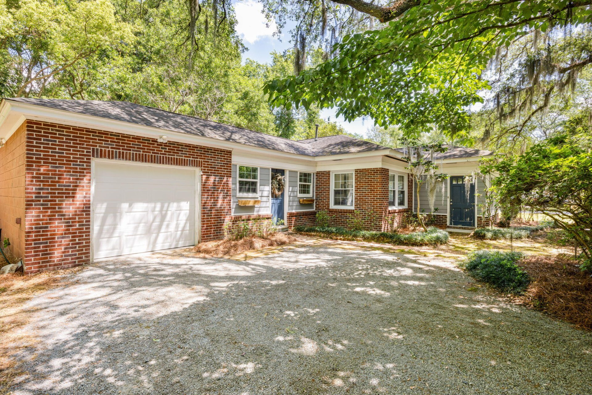 Property image 1 at 303 Wappoo Road, Charleston, SC 29407