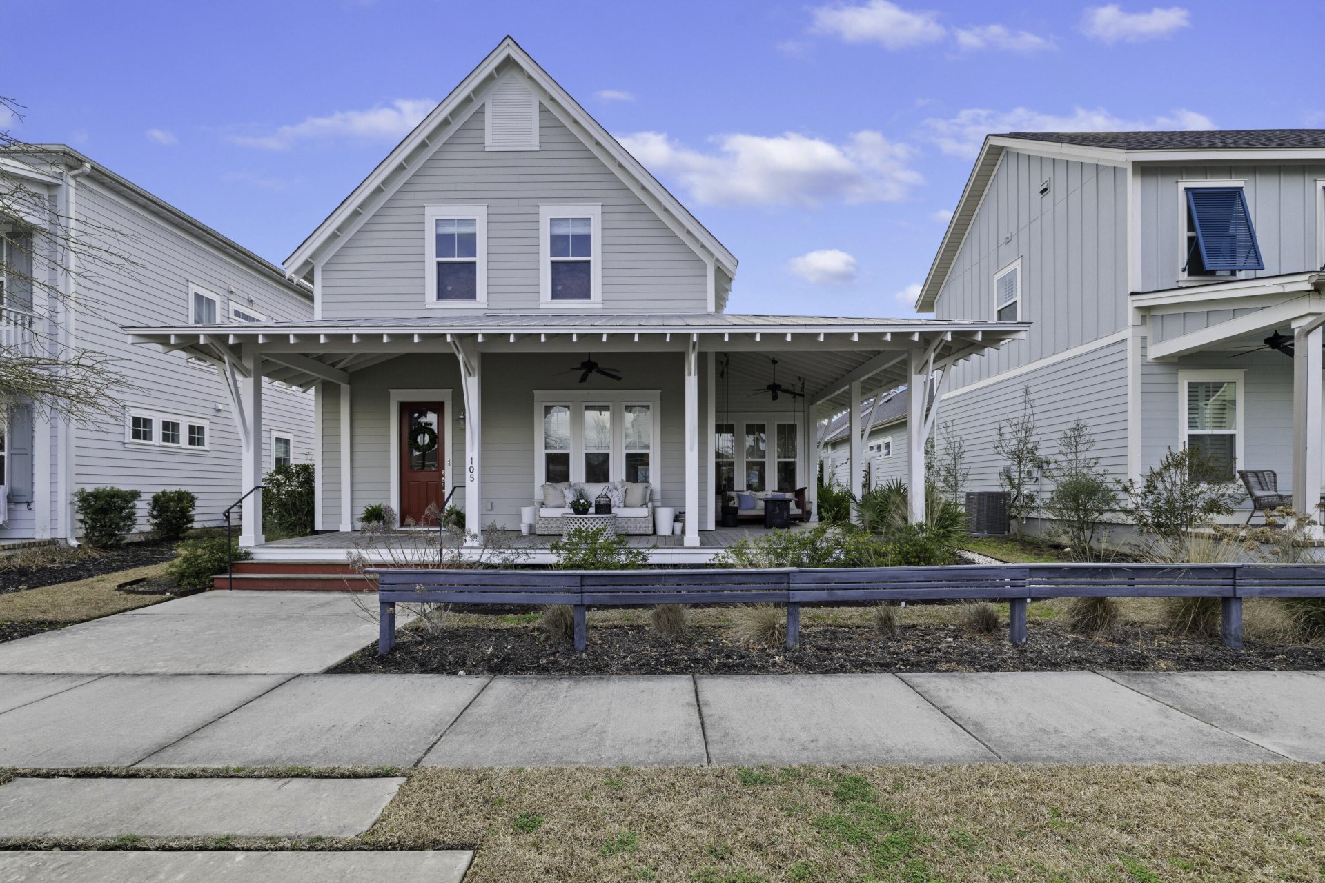 105 Bright Leaf Loop