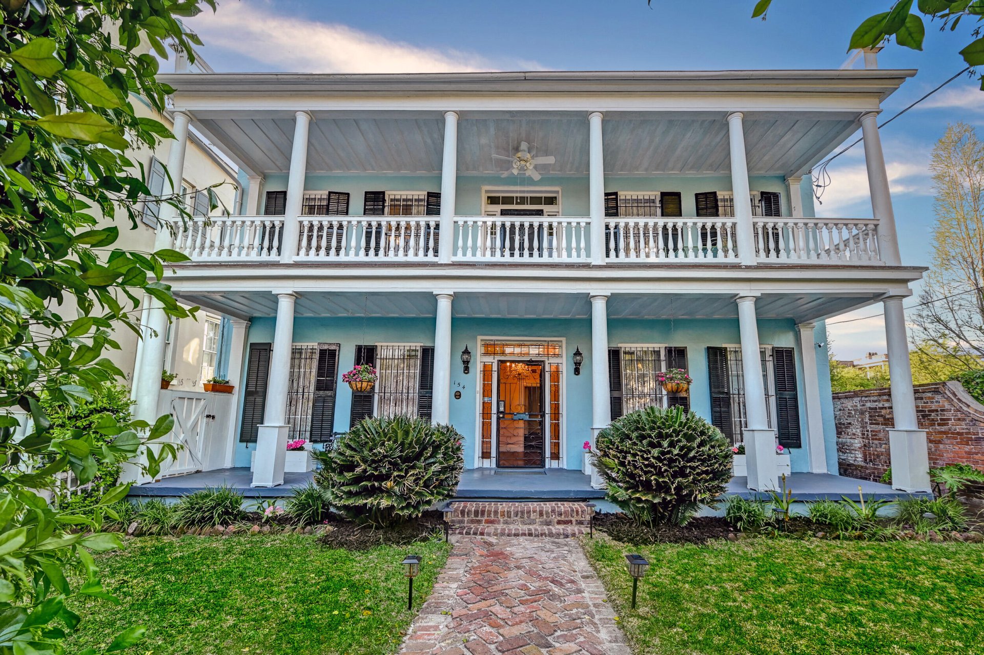 Property image 1 at 154 Wentworth Street, Charleston, SC 29401