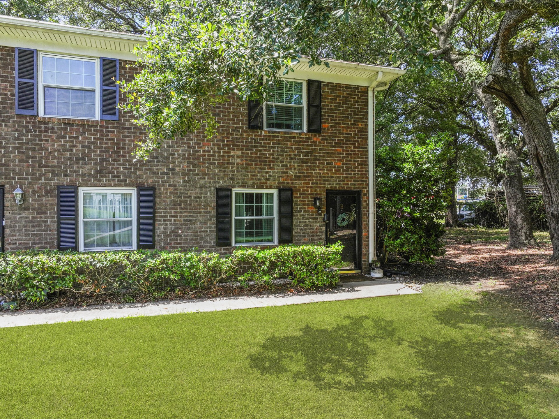 Property image 1 at 21 Rivers Point Row 9h, Charleston, SC 29412