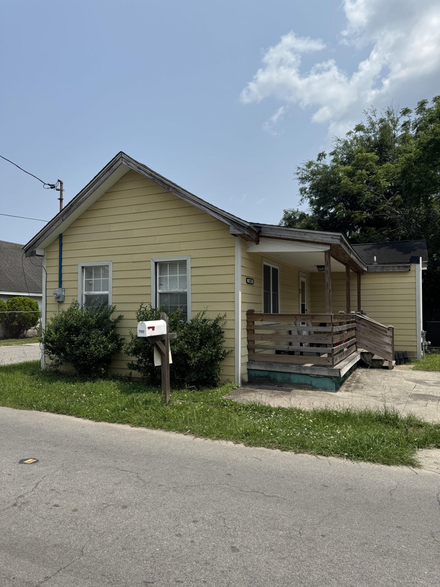 Property at 1969 Comstock Avenue, North Charleston, SC 29405