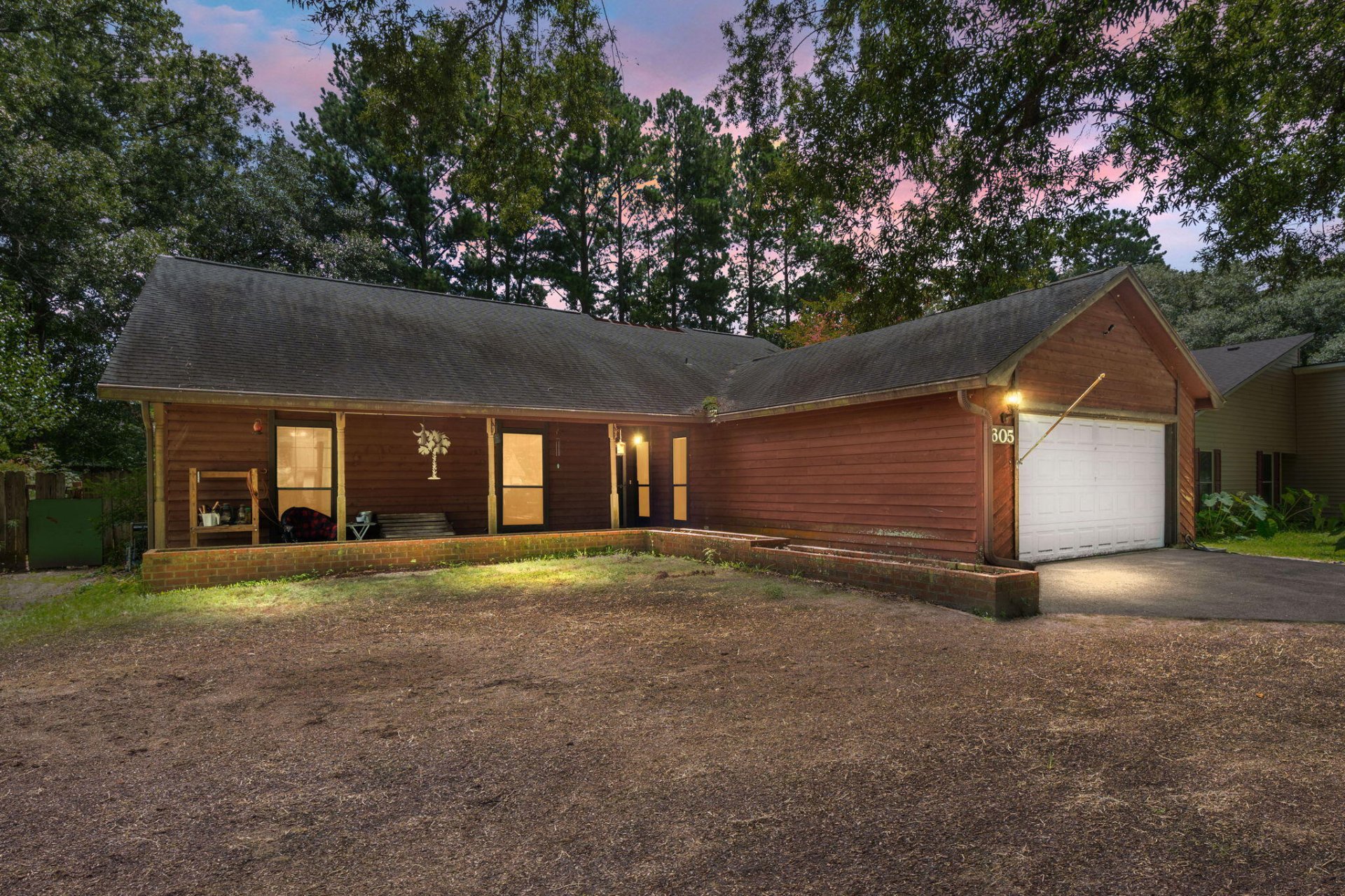 Property image 1 at 605 Woodward Boulevard, Summerville, SC 29483