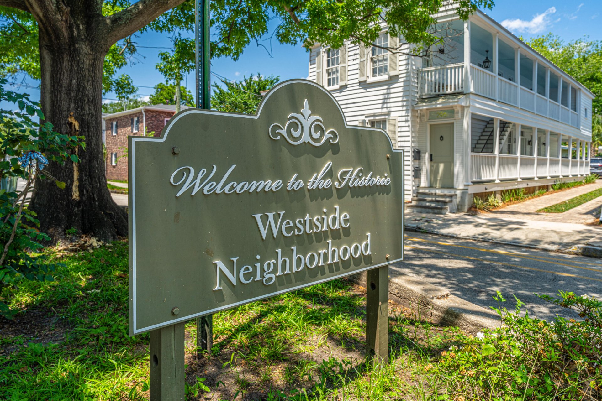 Property at 200 Fishburne Street, Charleston, SC 29403