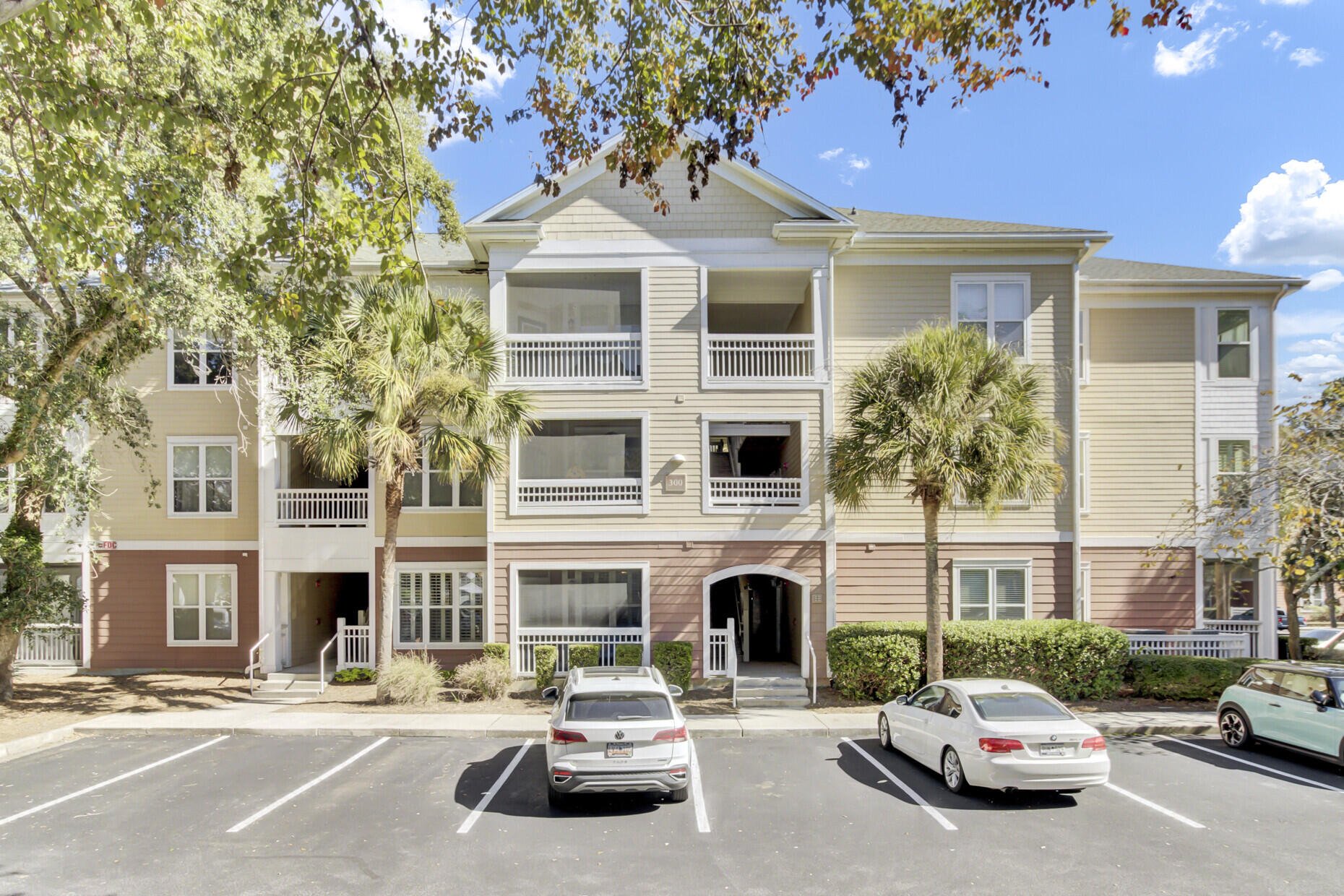 Property at 300 Bucksley Lane 104, Charleston, SC 29492