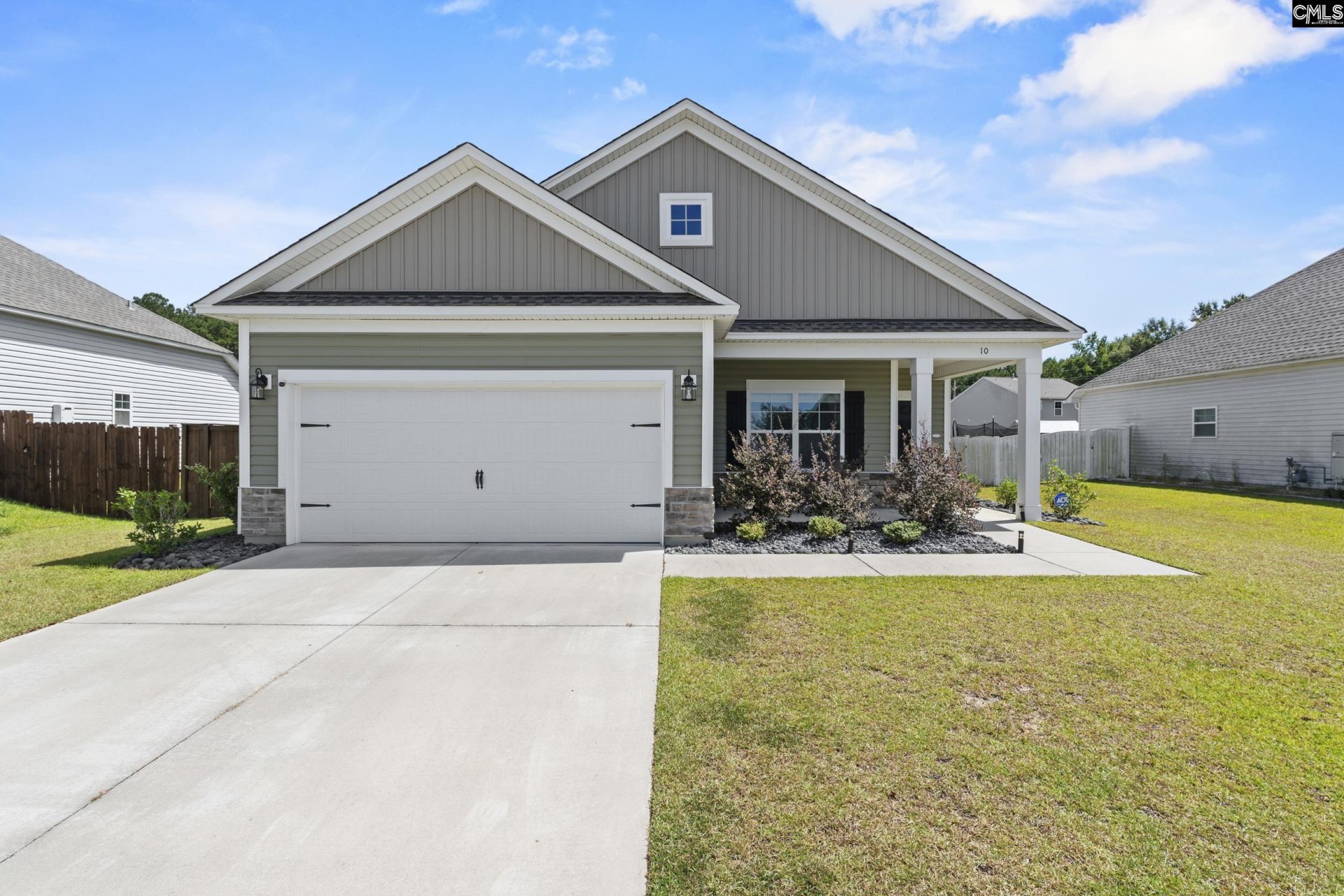 Property at 10 Carriagebrook Circle, Camden, SC 29020