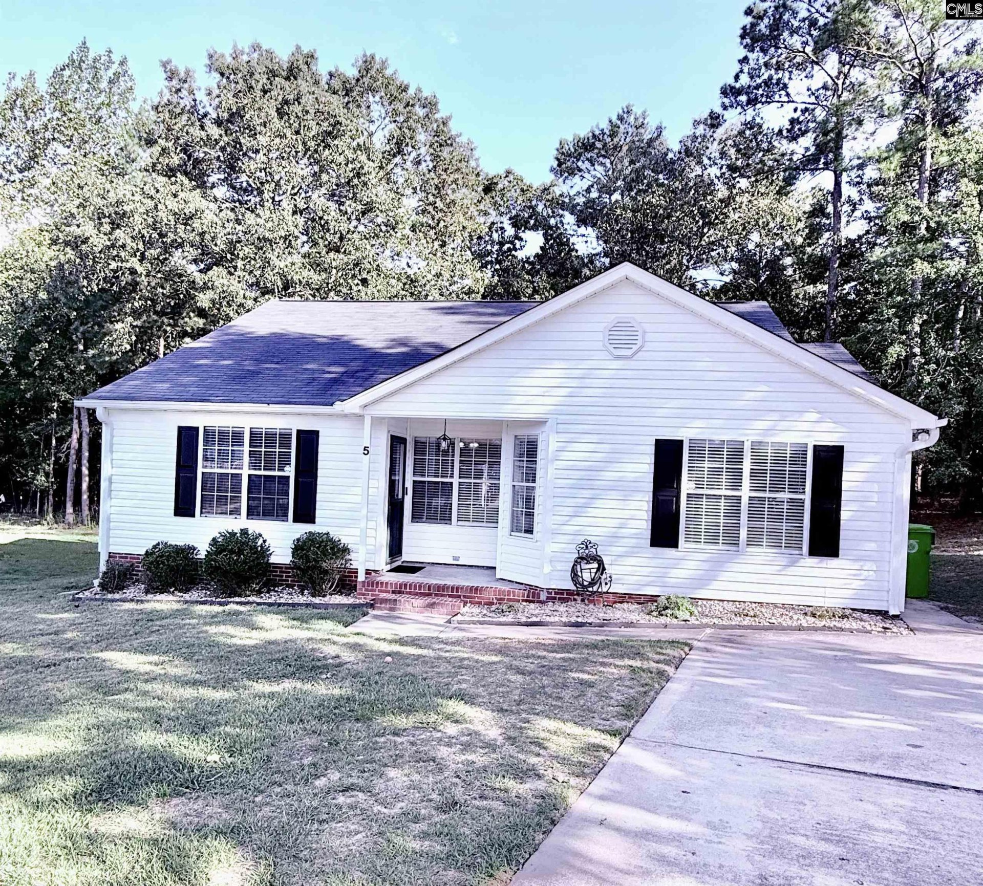 Devon Green, Columbia community