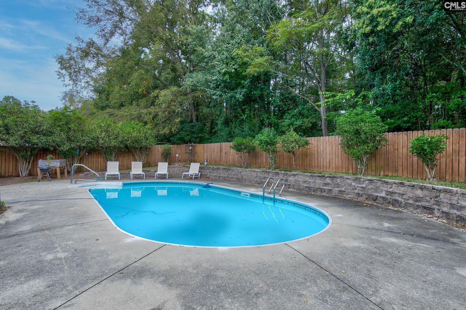 Grayland Forest, Lexington community