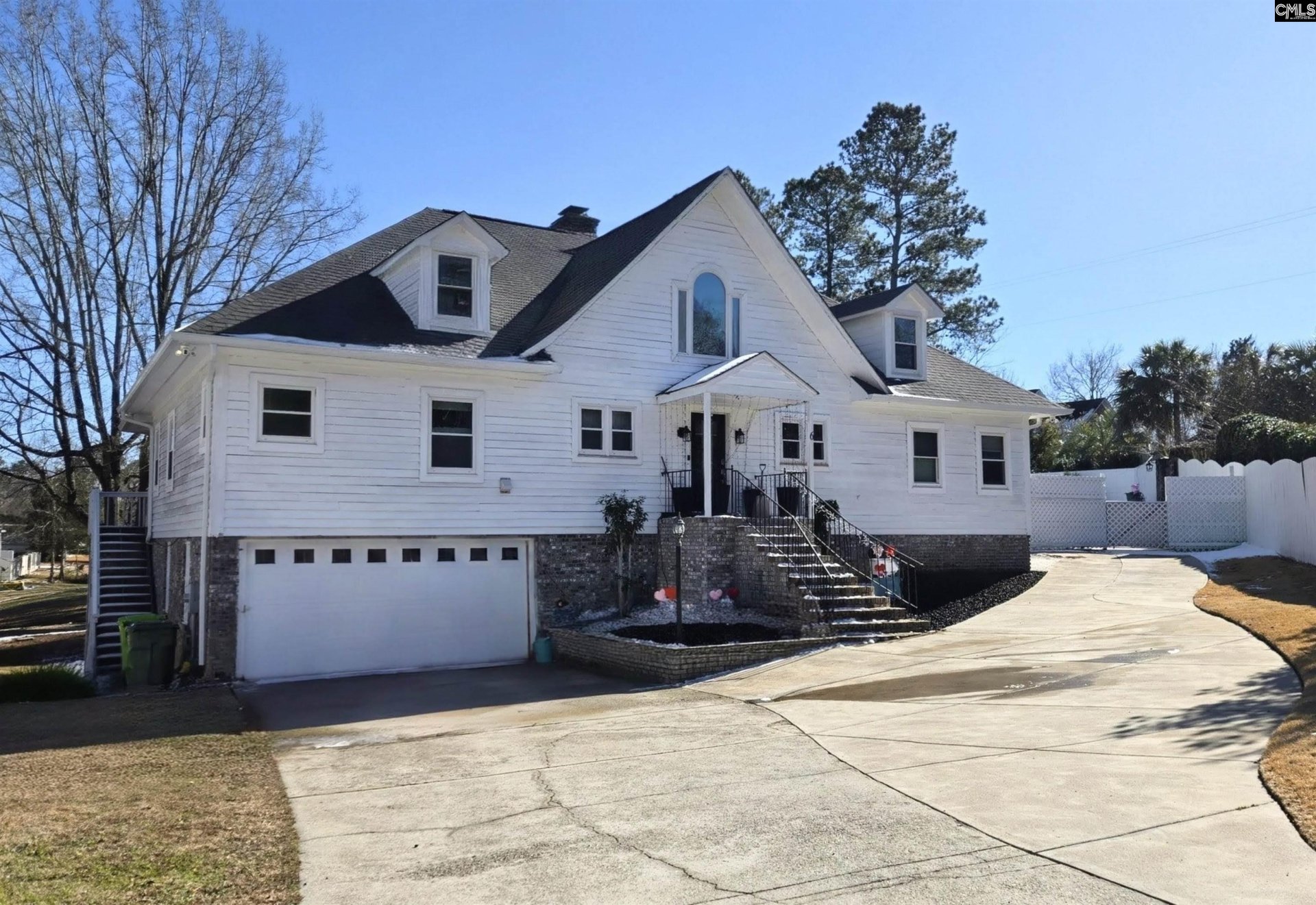 TATTLERS WHARF, Irmo community