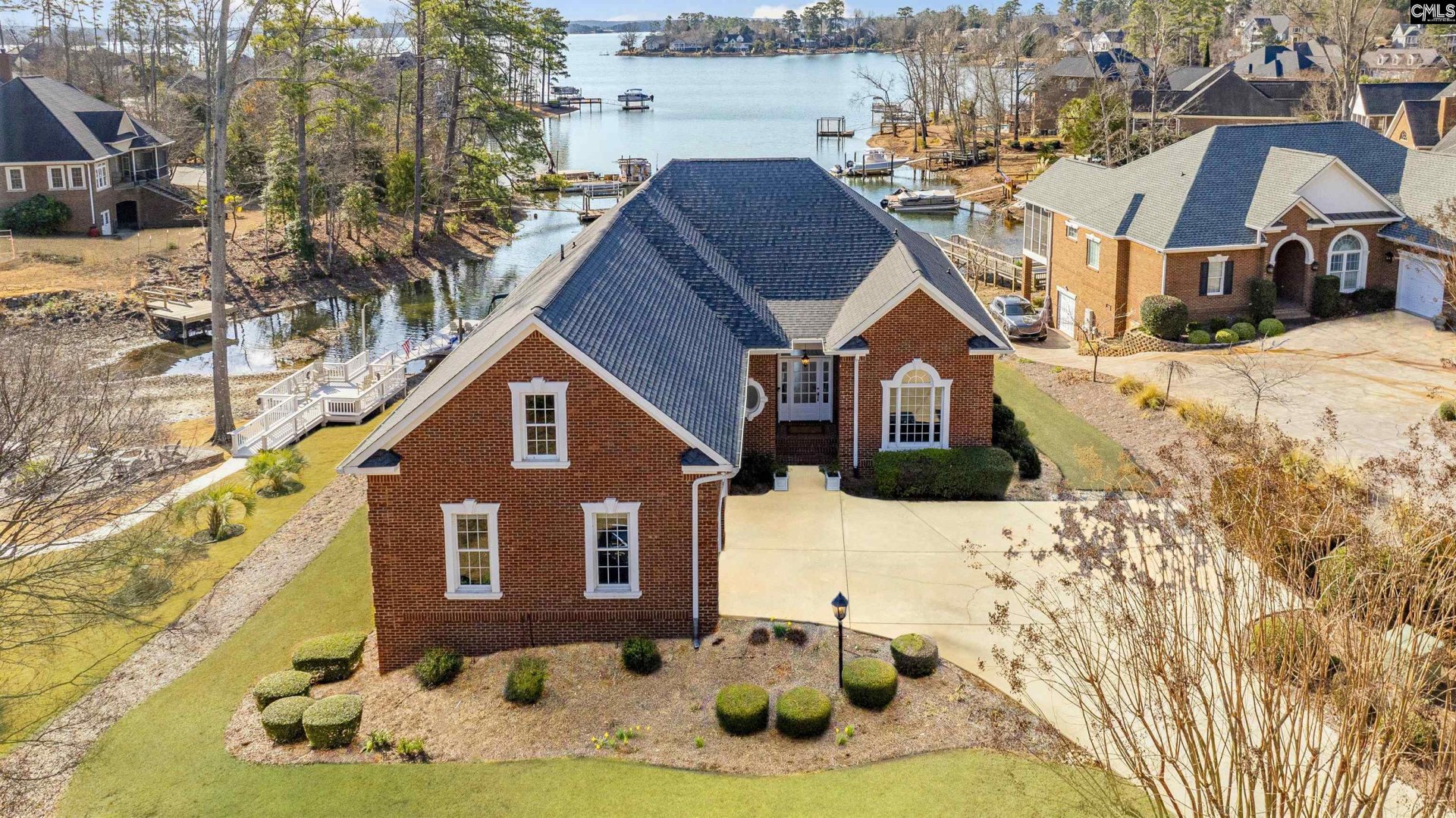 BAY POINTE, Chapin community