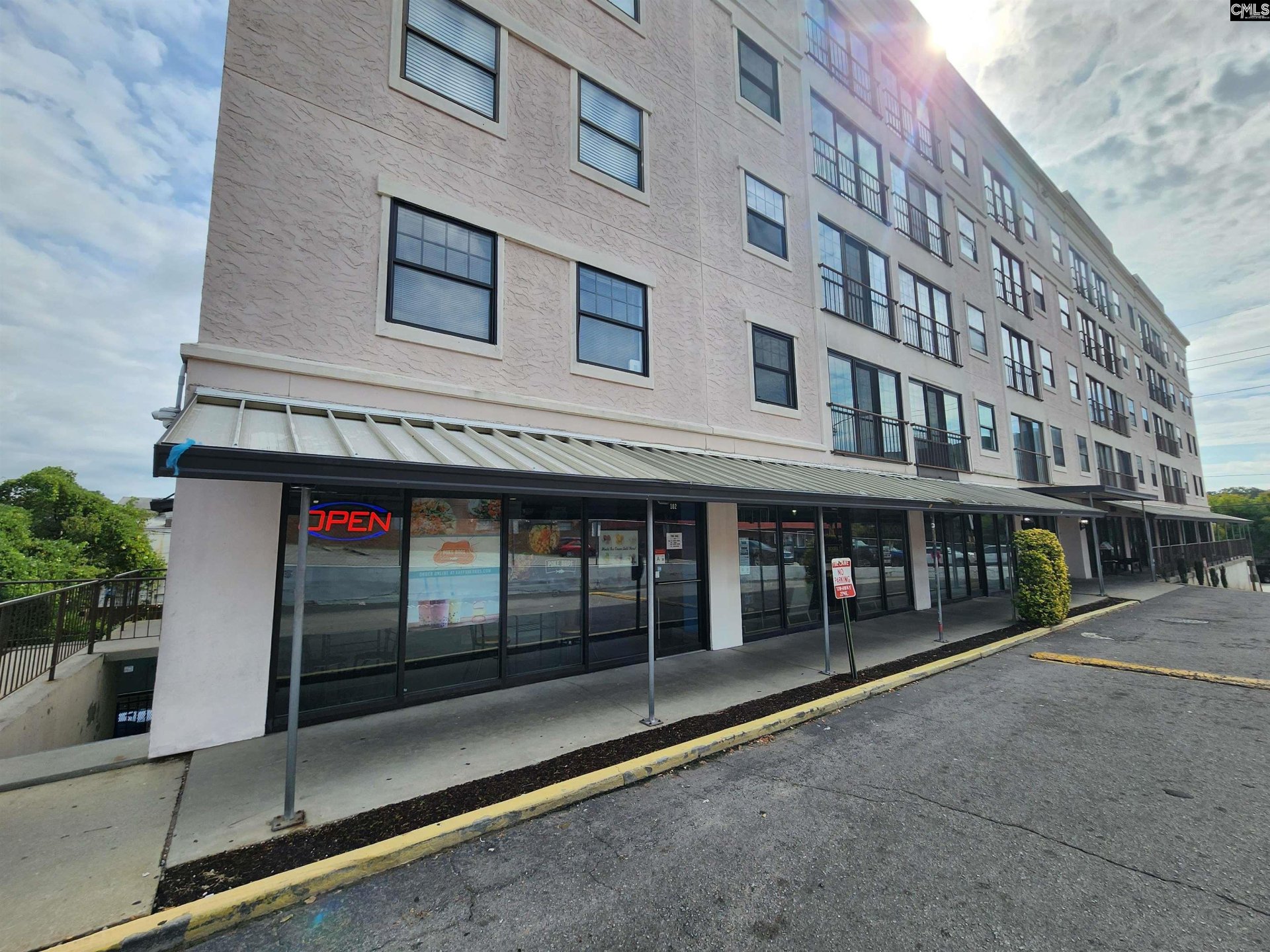 PLAZA CENTRE, Columbia community