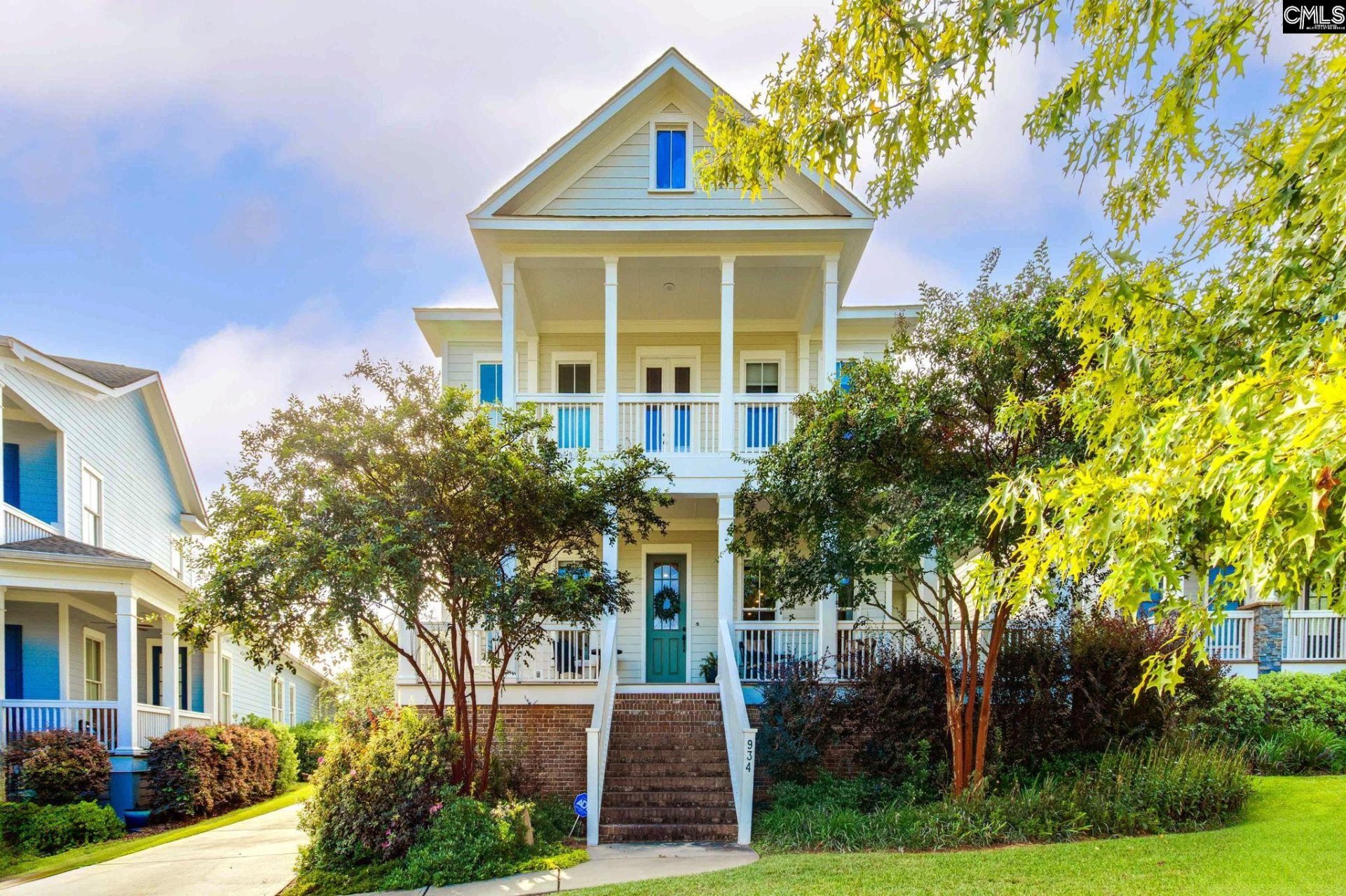 SALUDA RIVER CLUB, Lexington community