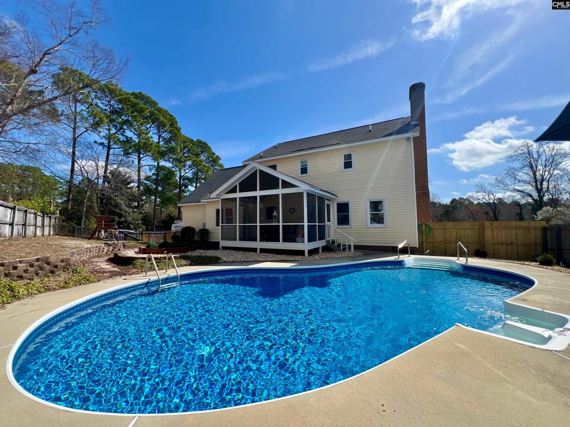 North Springs, Columbia community