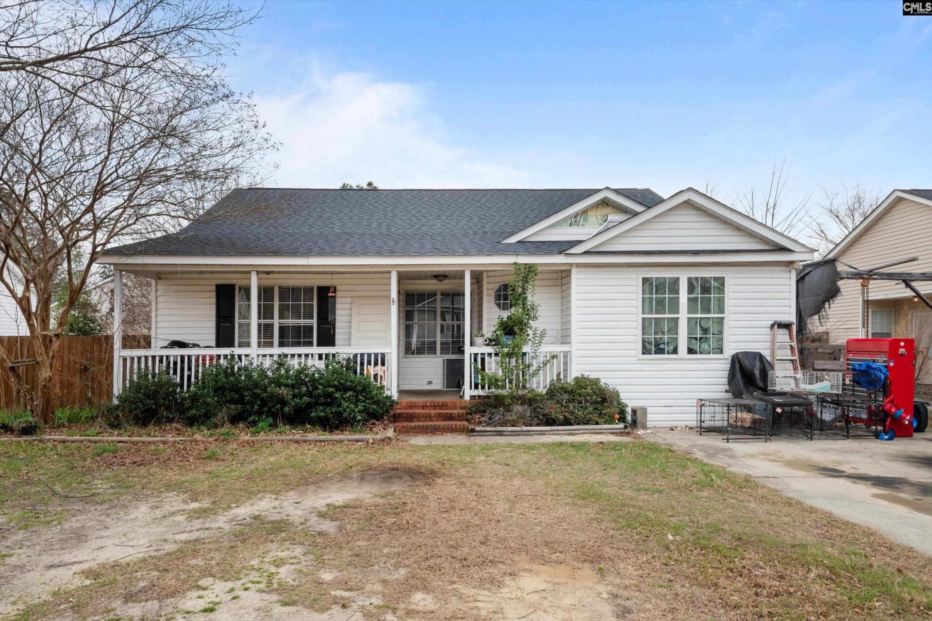 Bill Williamson Place, Lexington community