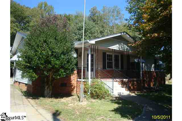 Property image 1 at 113 Sharon Dr, Greenville, SC 29617