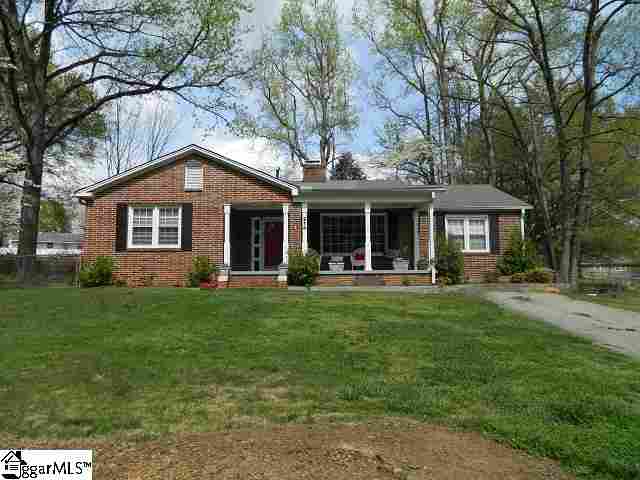 Property image 1 at 214 Helen Street, Simpsonville, SC 29681