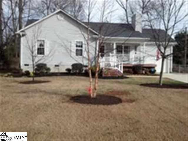 Property image 1 at 108 Helen Street, Simpsonville, SC 29681