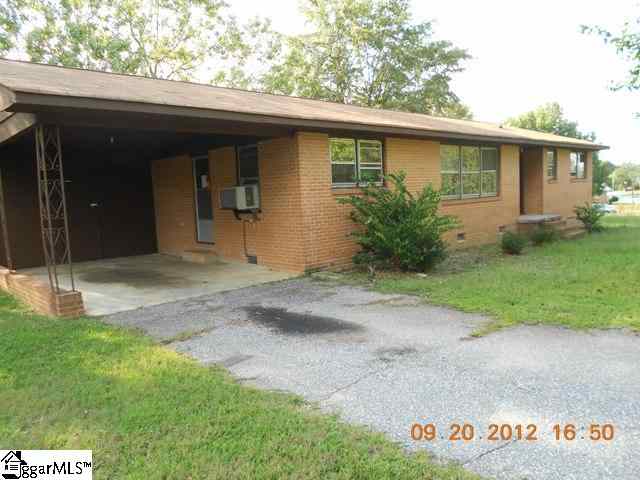 Property image 1 at 204 Hipps Avenue, Simpsonville, SC 29681