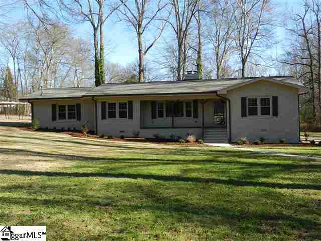 Property image 1 at 102 Helen Street, Simpsonville, SC 29681
