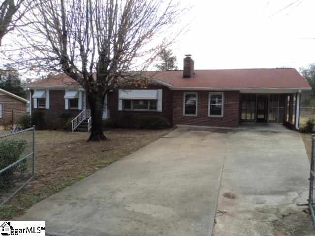 Property image 1 at 105 Baker Court, Easley, SC 29640
